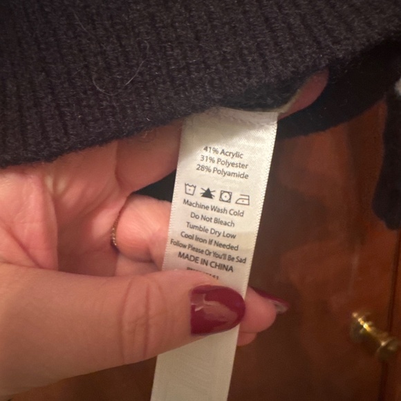 Lula Roe oversized sweater - Picture 3 of 4